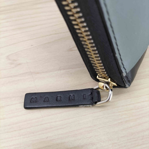 マルニ MARNI バイカラーレザーロングウォレット レディース