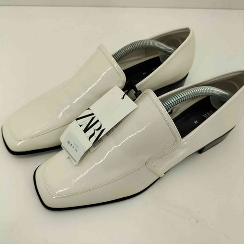 ザラ ZARA スクエアトゥ フェイクパテントフィニッシュ ローファー レディース 38