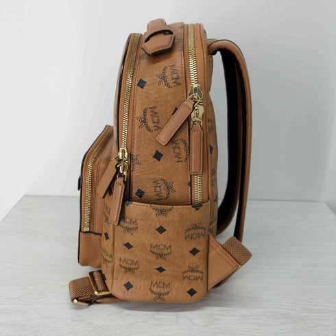 エムシーエム MCM Stark Backpack in Visetos ロゴ総柄レザーバックパック スターク レディース