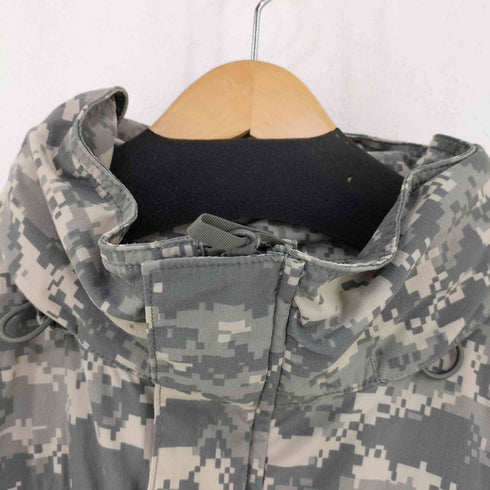 ユーエスアーミー U.S. ARMY Gen 3 ACU Camo Soft Shell Cold Weather Jacket メンズ XL-R