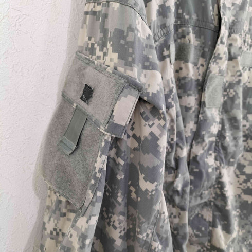 ユーエスアーミー U.S. ARMY Gen 3 ACU Camo Soft Shell Cold Weather Jacket メンズ XL-R