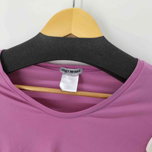 イッセイミヤケ ISSEY MIYAKE Vネック L/Sナイロンカットソー レディース JPN:M