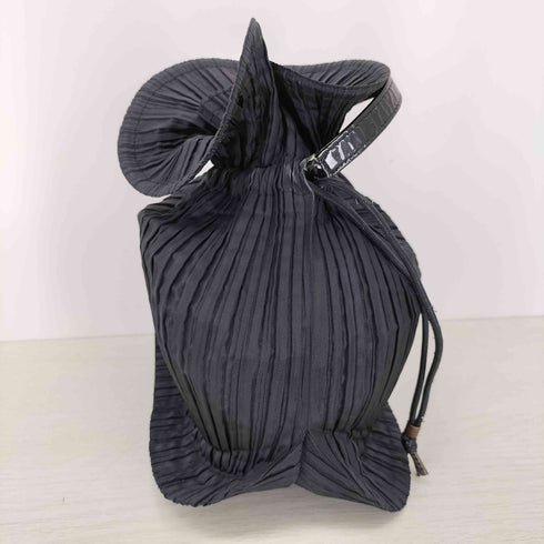 イッセイミヤケ ISSEY MIYAKE OLD 銀タグ プリーツ巾着 レディース