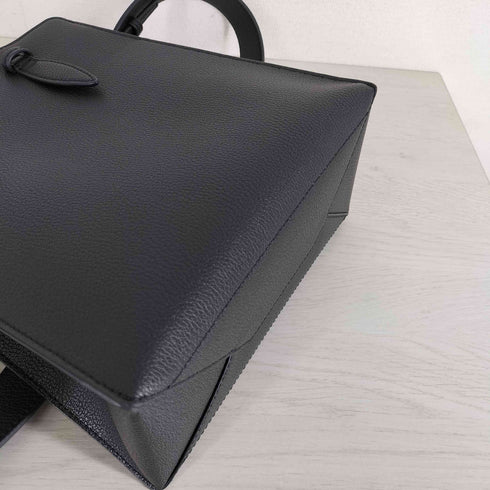 チャールズキース CHARLES & KEITH イロンゲイト トートバッグ 2WAY レディース