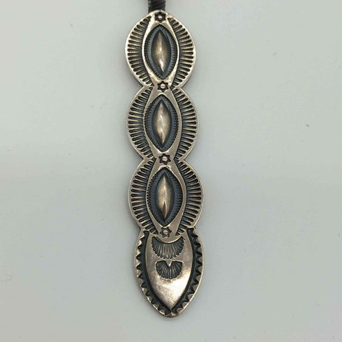 ナバホ NAVAJO Jacob D. Morgan作 インディアン 925刻印 ネックレス メンズ