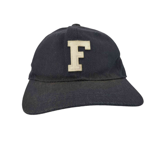 well-tailored Fロゴ 6パネルキャップ メンズ