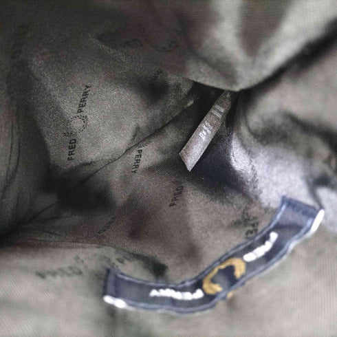 フレッドペリー FRED PERRY Branded Pouch ミニショルダーバッグ メンズ