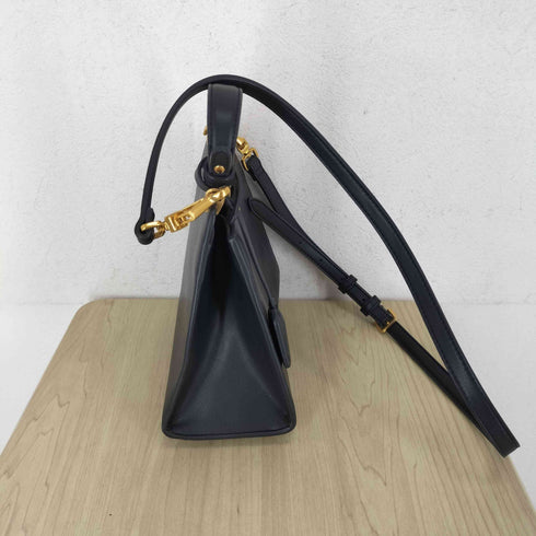 チャールズキース CHARLES & KEITH レザーショルダーバッグ レディース