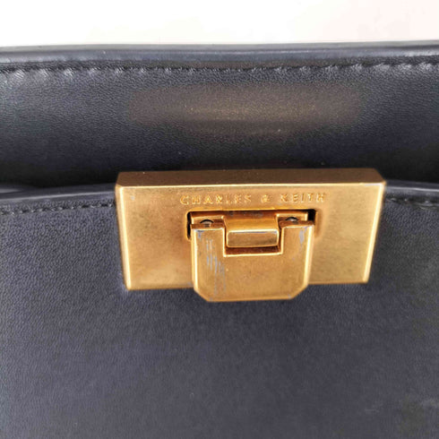 チャールズキース CHARLES & KEITH レザーショルダーバッグ レディース