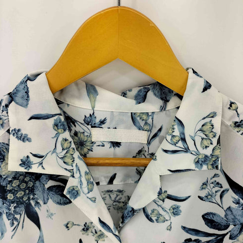 カネコイサオ KANEKO ISAO 花柄 フロントポケット S/S シャツ レディース
