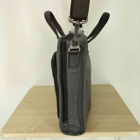 トゥミ TUMI Slim Deluxe Portfolio スリム デラックス ポートフォリオ ブリーフケース ビジネスバッグ メンズ