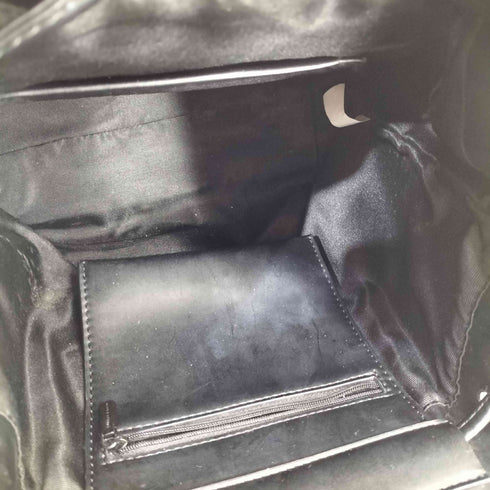 チャールズキース CHARLES & KEITH レザーリュック レディース