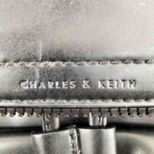 チャールズキース CHARLES & KEITH レザーリュック レディース