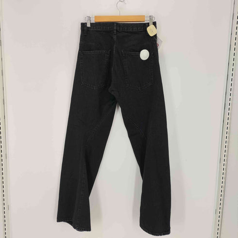 ネヴァーフォーゲット NVRFRGT 3D Twisted Jeans メンズ 1