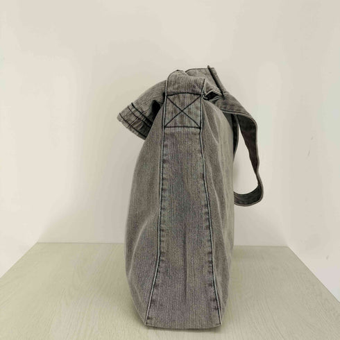 アワーレガシィー OUR LEGACY SLING BAG メンズ