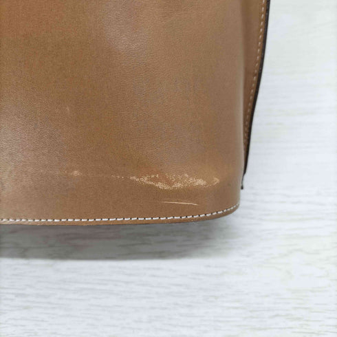イッセイミヤケデザインスタジオ im ISSEY MIYAKE DESIGN STUDIO 巾着ショルダーバック レザー ライトブラウン レディース