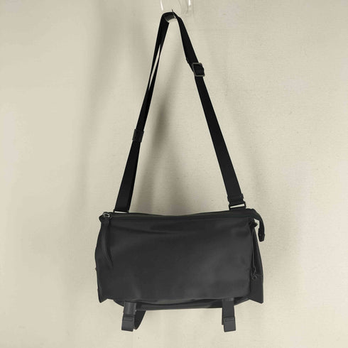 トゥミ TUMI GEM CROSSBODY Devoe メンズ
