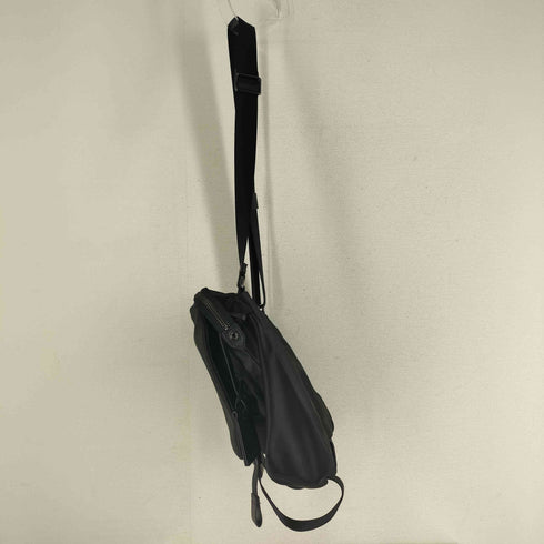 トゥミ TUMI GEM CROSSBODY Devoe メンズ