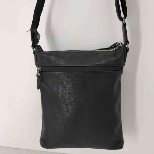 ムスタッシュ MOUSTACHE スクエアレザーショルダーバッグ シボ革 レディース