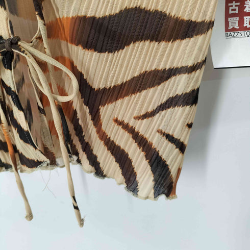 ベルシュカ BERSHKA プリーツ 総柄シアーシャツ レディース JPN:S