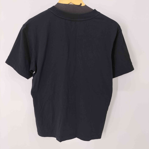 MO&CO フロントエンボスパッチTEE レディース JPN:M