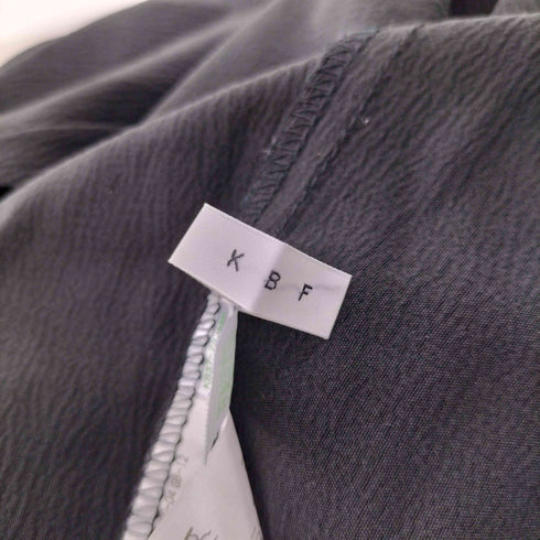 ケイビーエフ KBF 23AW ハイネック ボリューム スリーブ ノーカラー チュニック レディース One size