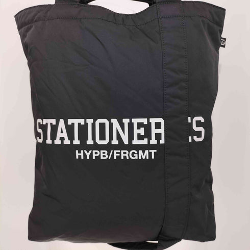 フラグメントデザイン fragment design ×STATIONERIES BY HYPEBEAST コラボトートバッグ メンズ