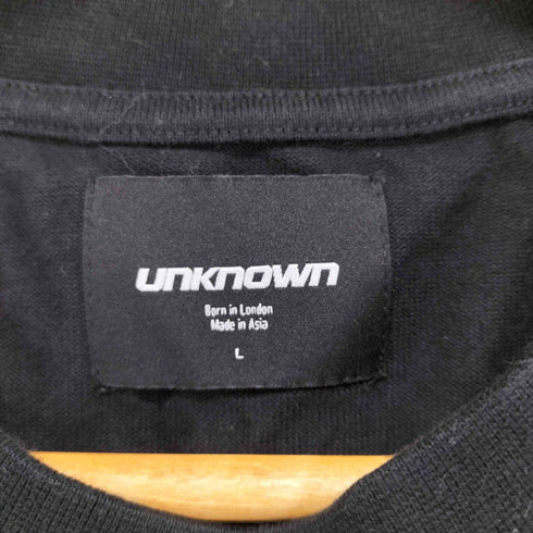 アンノウンロンドン UNKNOWN LONDON ラインストーンロゴデザイン S/S TEE メンズ JPN:L