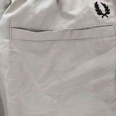 フレッドペリー FRED PERRY 月桂樹刺しゅう ショートパンツ メンズ M