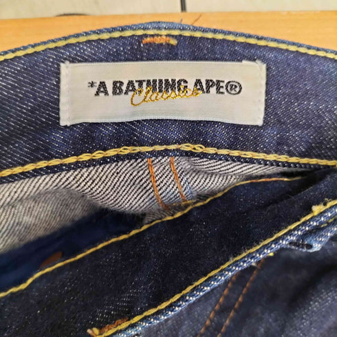 アベイシングエイプ A BATHING APE バックポケット スターステッチ ストレートデニムパンツ メンズ