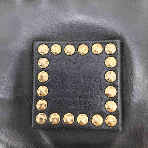 カンポマッジ campomaggi Purse in black leather with rivets メンズ