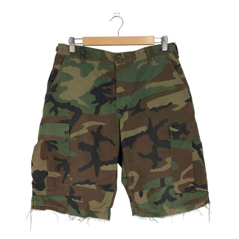 ユーエスアーミー U.S. ARMY Camouflage Combat Pants カモ柄 コンバットパンツ カットオフリメイク ショートパンツ メンズ MEDIUM-SHORT