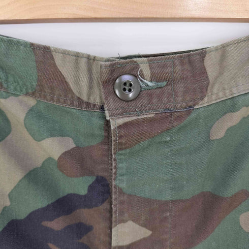 ユーエスアーミー U.S. ARMY Camouflage Combat Pants カモ柄 コンバットパンツ カットオフリメイク ショートパンツ メンズ MEDIUM-SHORT
