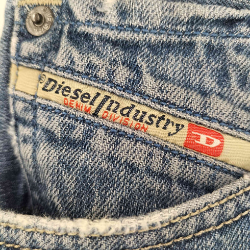 ディーゼル DIESEL BRAVEFORT ダメージデニムパンツ メンズ 32