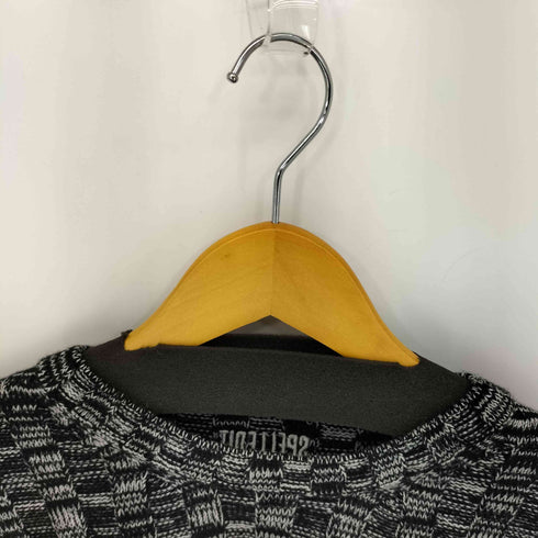 SPELLEDIT ウール混ロゴ刺繍ショート丈ニット レディース