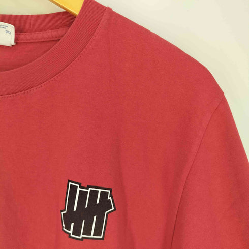 アンディフィーテッド UNDEFEATED USA製 両面プリントロゴ クルーネック 半袖Tシャツ メンズ S