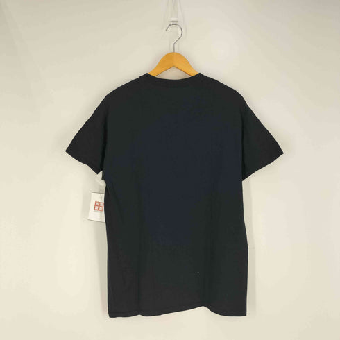 アンディフィーテッド UNDEFEATED フロントロゴ クルーネック 半袖Tシャツ メンズ M
