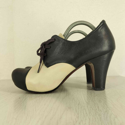 チエミハラ CHIE MIHARA レザー ツートン レースアップ ヒールパンプス レディース JPN:39