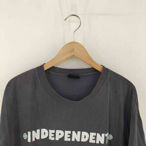 インディペンデント INDEPENDENT アイアンクロス 両面プリント クルーネックTシャツ メンズ