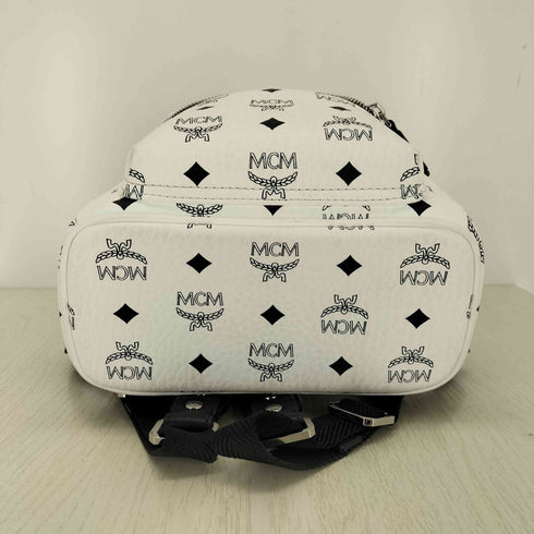 エムシーエム MCM Stark サイドスタッズ バックパック レディース