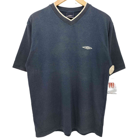 アンブロ UMBRO 00S ワンポイントロゴ刺繍 Vネック S/S Tシャツ メンズ import:M