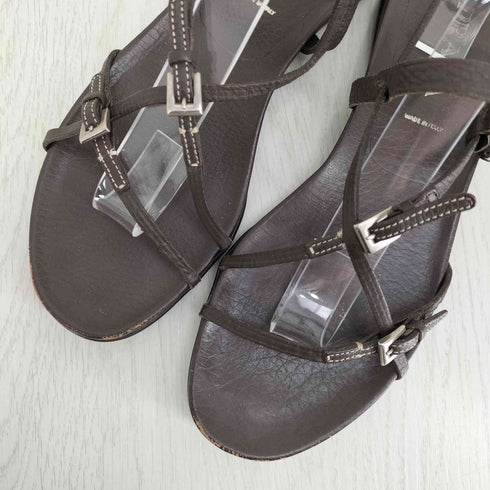 プラダ PRADA レザーストラップサンダル レディース