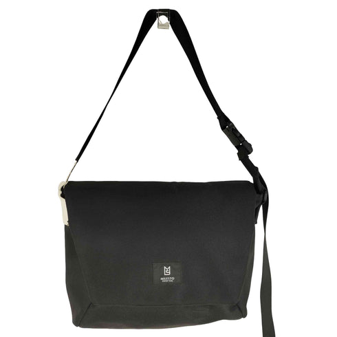 ミレスト milesto Hutte メッセンジャーバッグ L メンズ