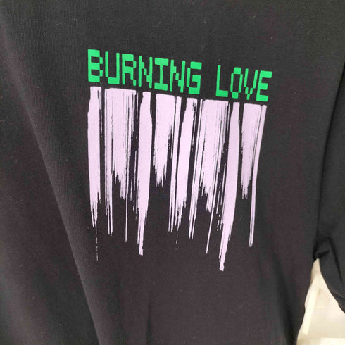 ヘンリックヴィブスコブ Henrik Vibskov BURNING LOVE ORGANIC COTTON T-SHIRTS 両面プリント S/S Tシャツ メンズ import:M