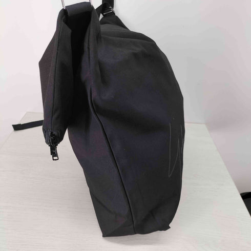 ヨウジヤマモト Yohji Yamamoto シグネチャーロゴキャンバスメッセンジャーバッグ メンズ ONE SIZE