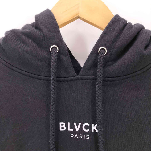 BLVCK PARIS フロントロゴ プルオーバーパーカー メンズ import:L