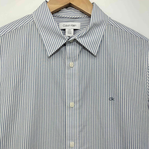 カルバンクライン CALVIN KLEIN The extra-fine cotton shirt Slim Fit ストライプシャツ メンズ S/CH