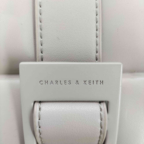 チャールズキース CHARLES & KEITH キルテッドショルダーバッグ レディース