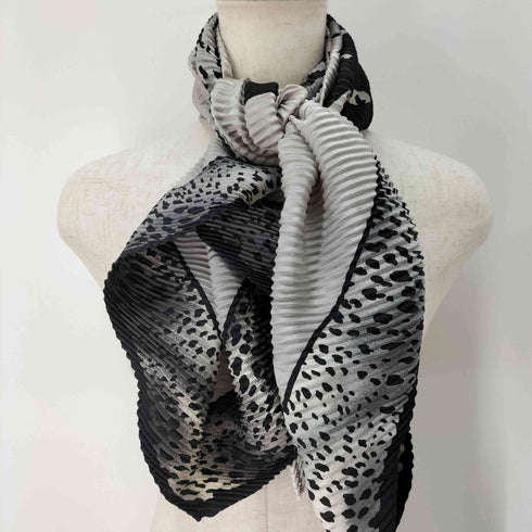 イヴサンローラン Yves Saint Laurent ヒョウ柄 プリーツ スカーフ レディース