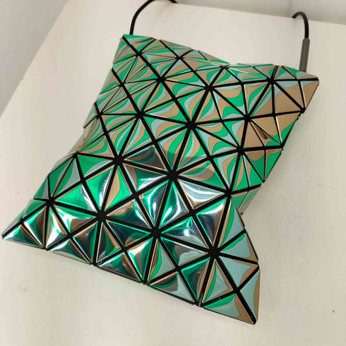バオバオイッセイミヤケ BAO BAO ISSEY MIYAKE クロスボディバッグ Platinum Mermaid レディース